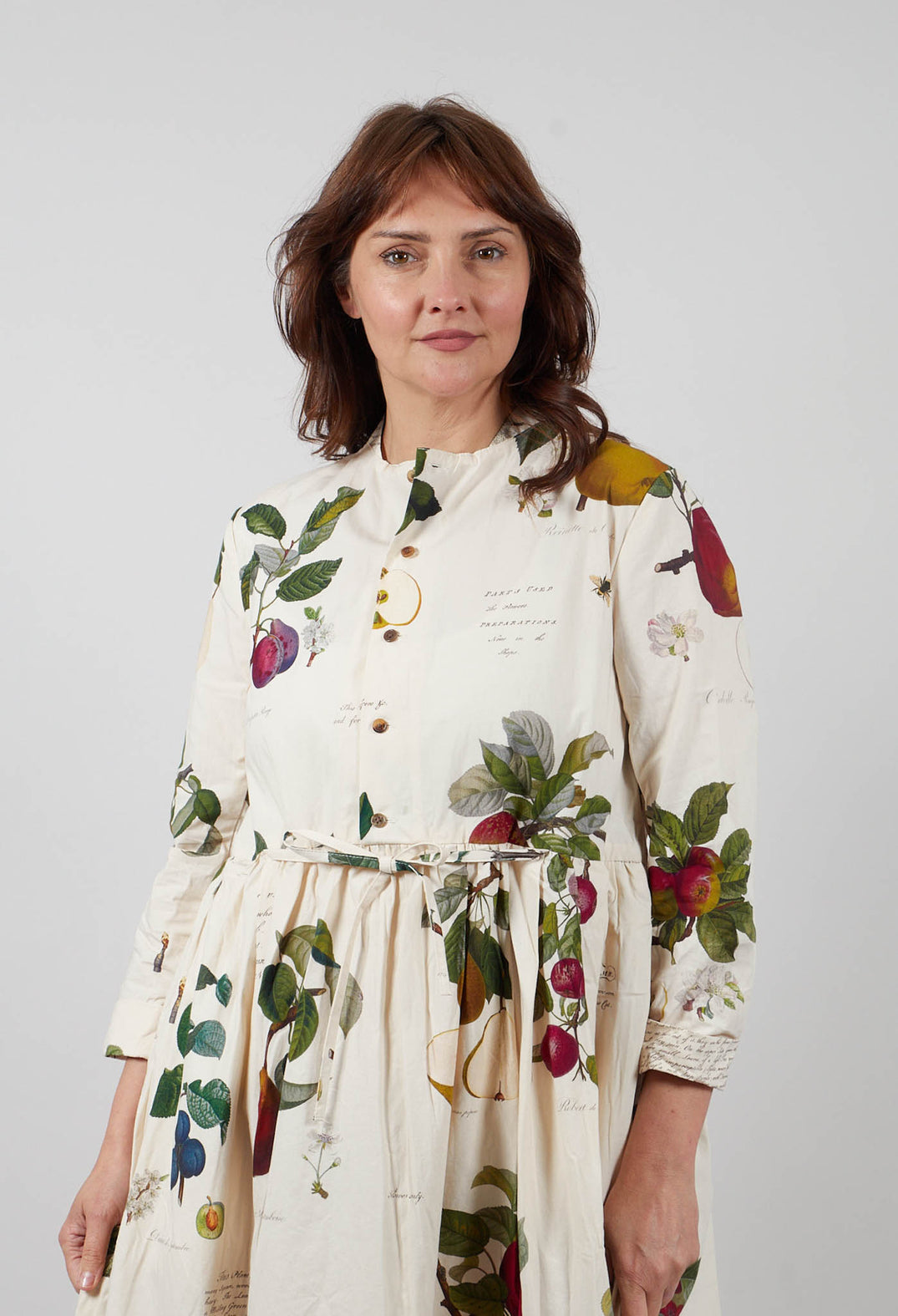 Loose Front Dress in Les Fruits