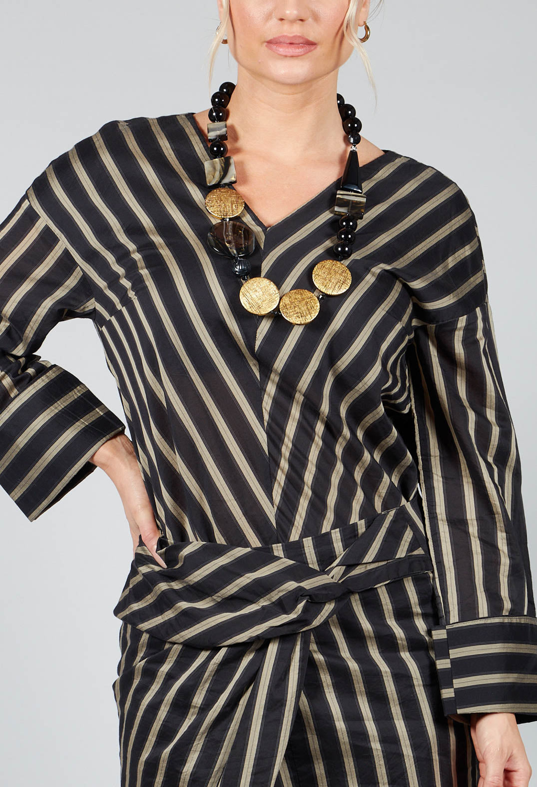 V Neck Striped Cross Over Top in Singapura Nero