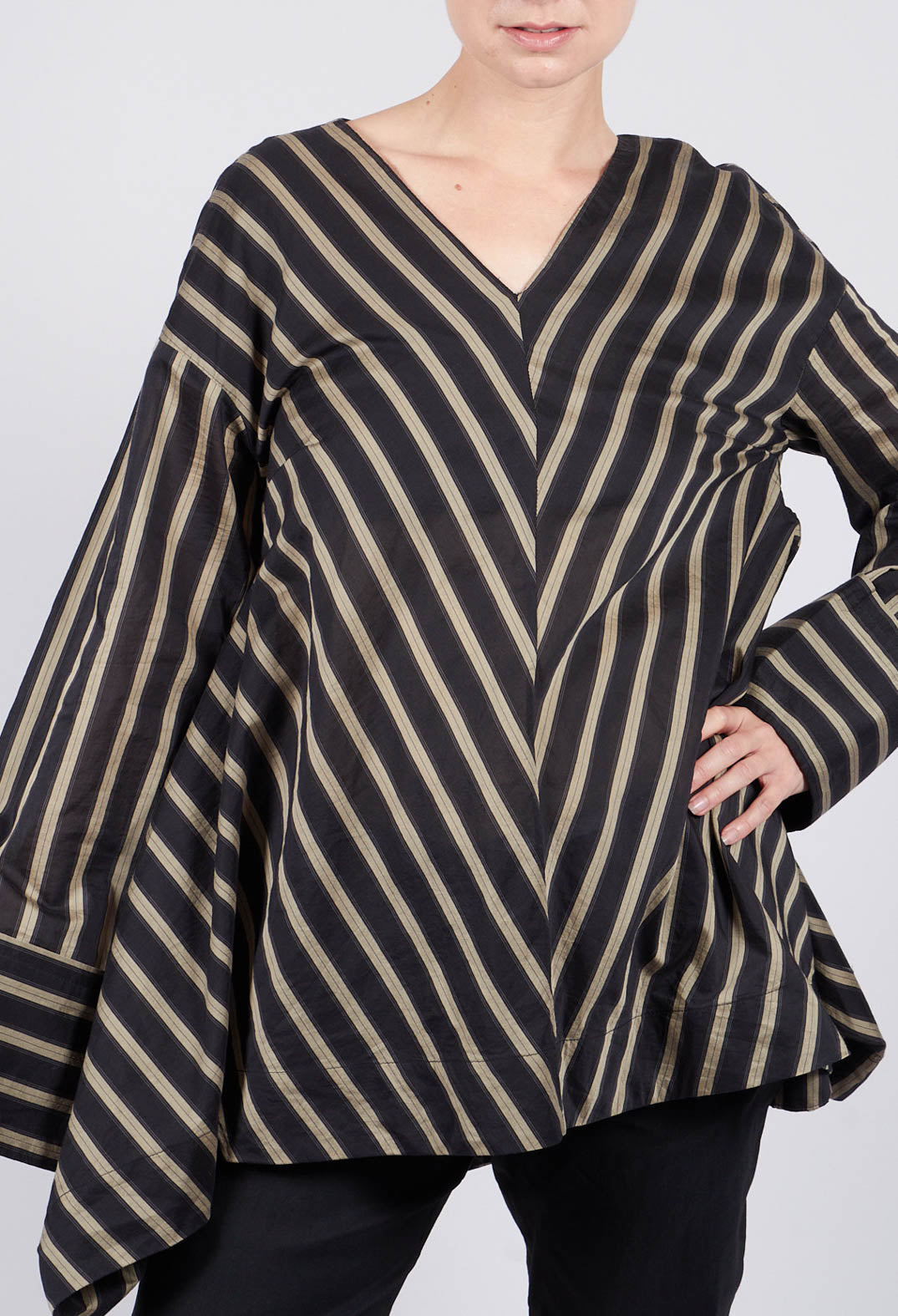 V Neck Striped Cross Over Top in Singapura Nero