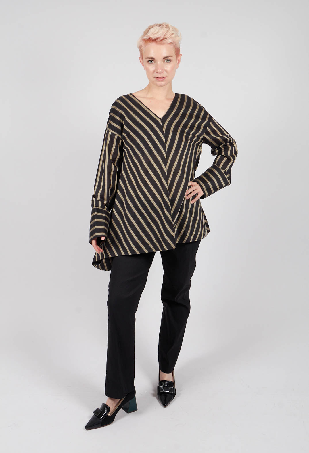 V Neck Striped Cross Over Top in Singapura Nero