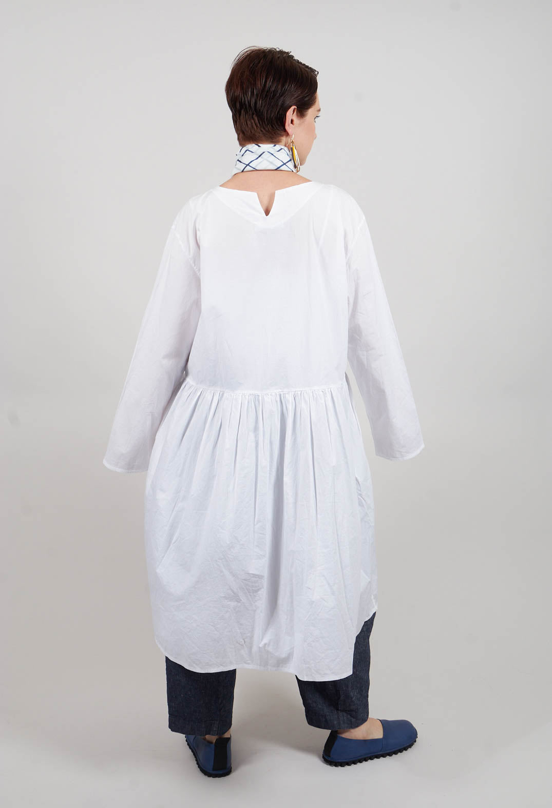 Koci Long Sleeve Smock Dress with Pockets in Bianco