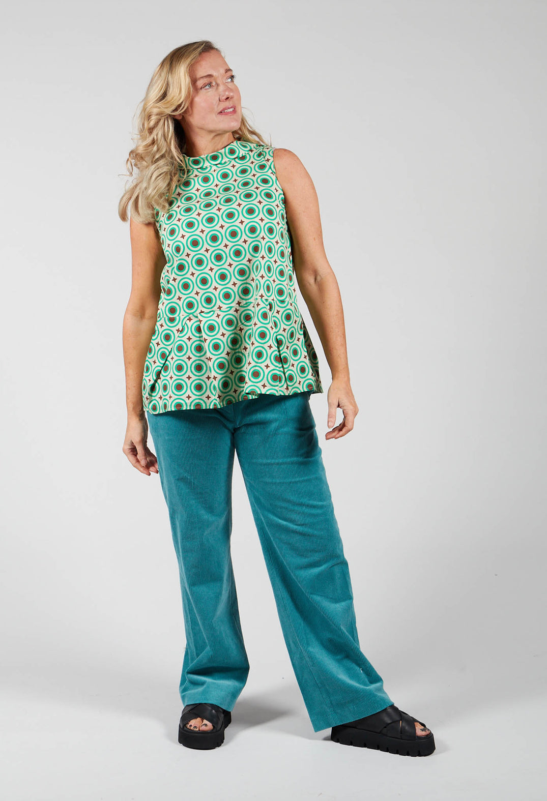 Sleeveless Printed High Neck Top in Menta