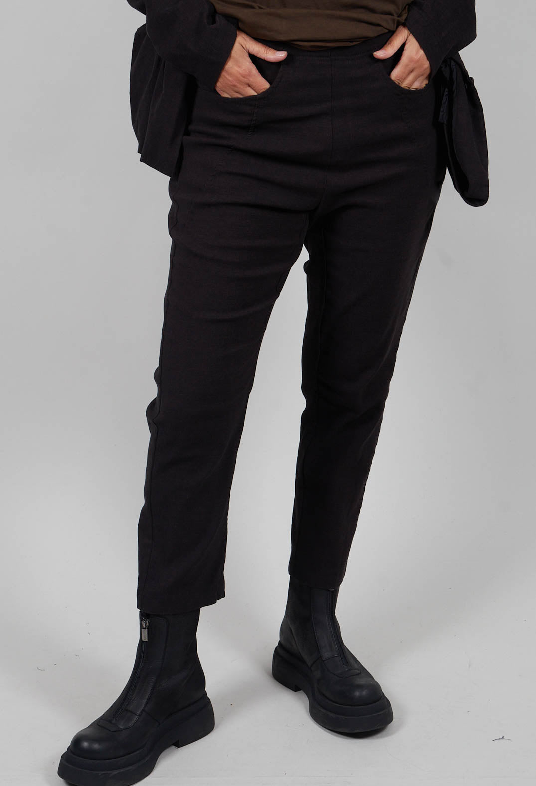Straight Leg Trousers in Umbra Melange - 1060113