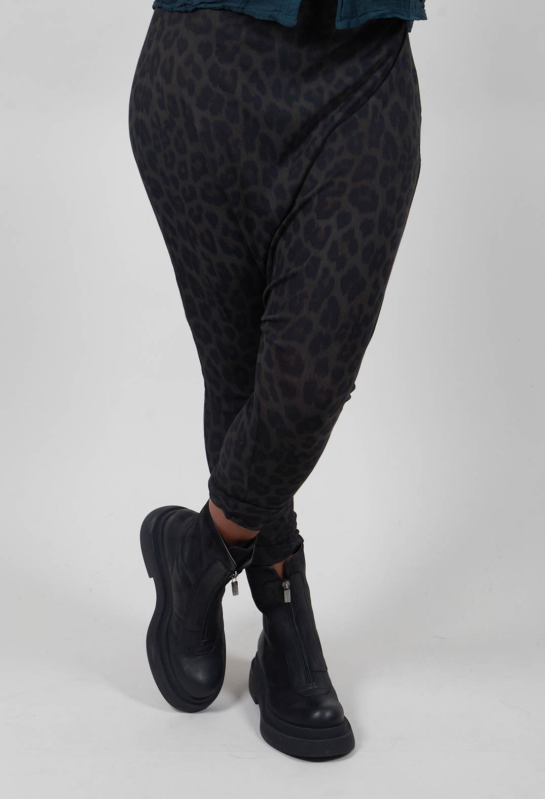 Drop Crotch Jersey Trousers in Leo Black Cloud - 1140101