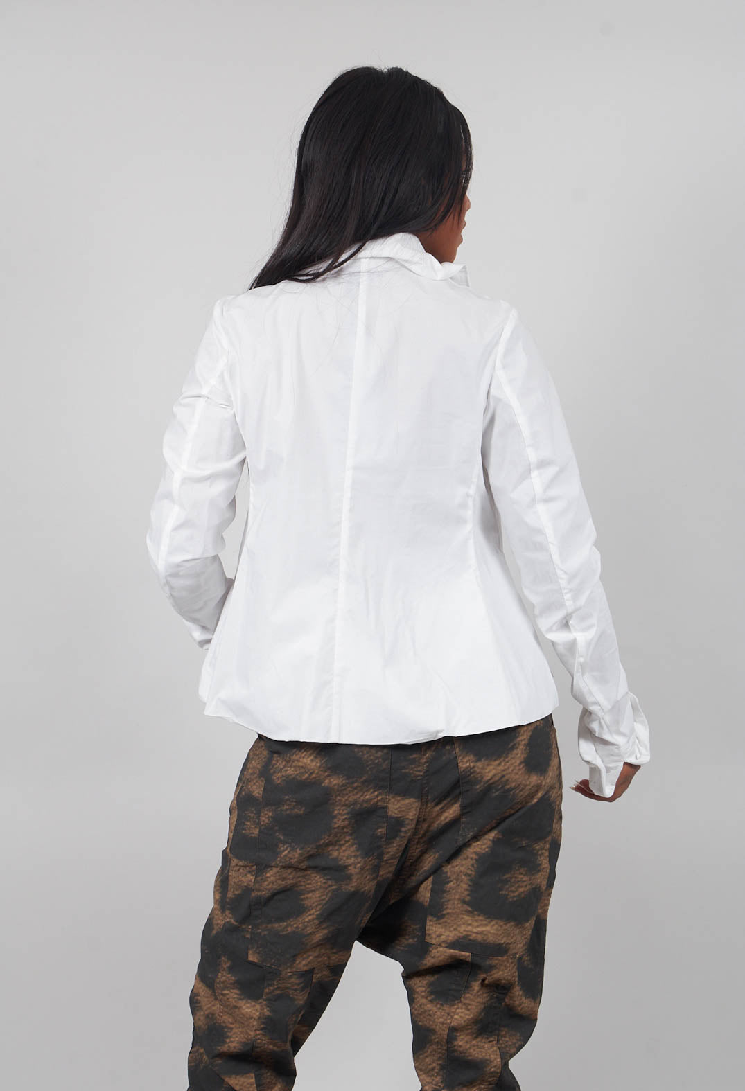 Statement Collar Shirt in Off White - 1230402