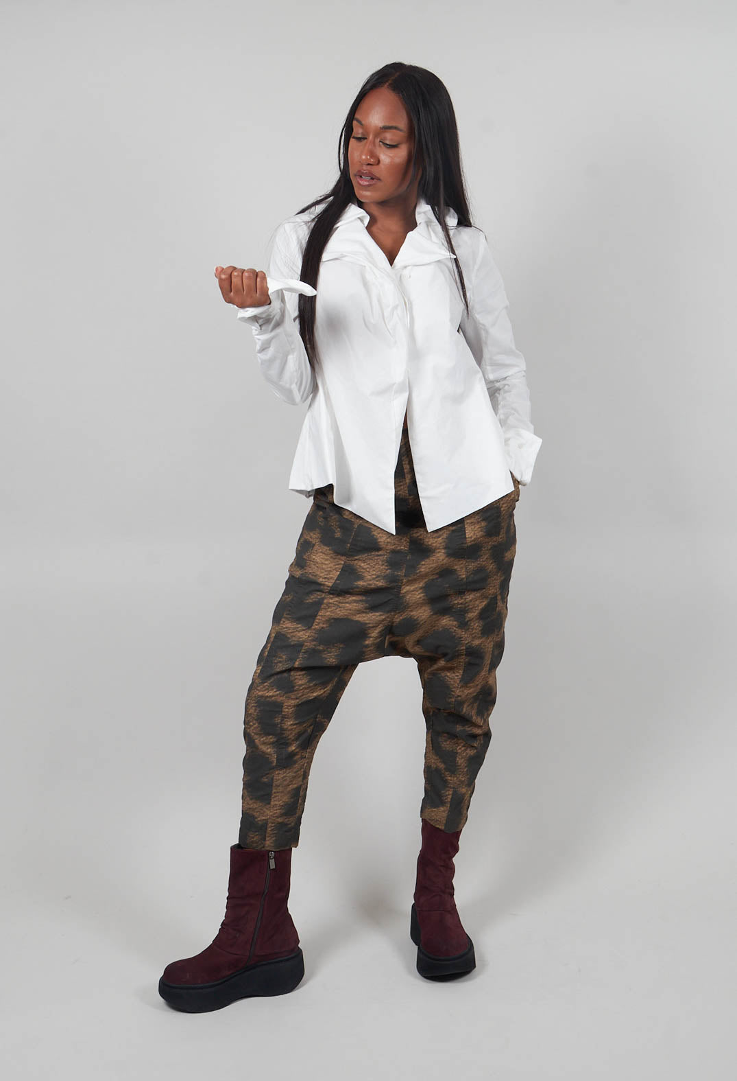 Statement Collar Shirt in Off White - 1230402