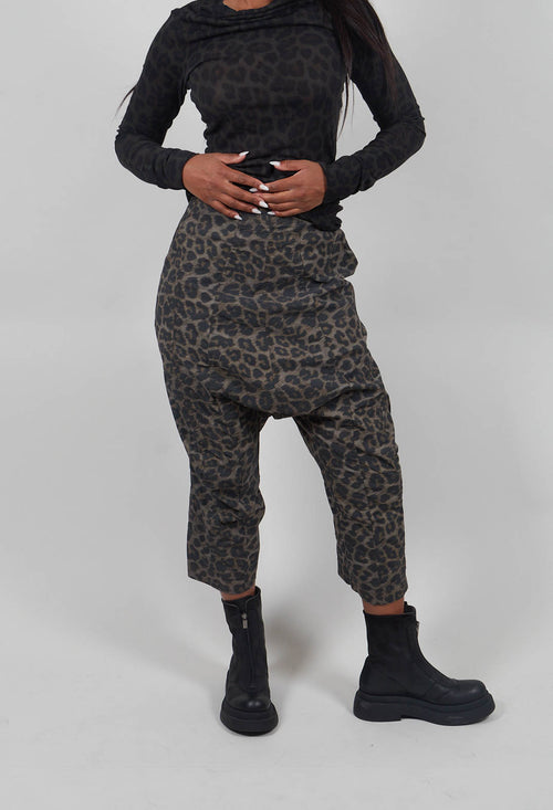 Cropped Drop Crotch Trousers in Leo Black Cloud - 1390105