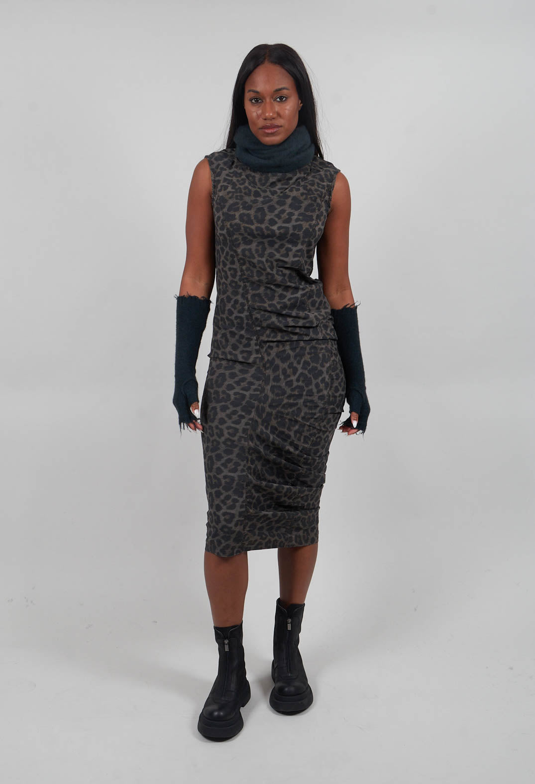 Fitted Dress in Leo Black Cloud  - 1390908