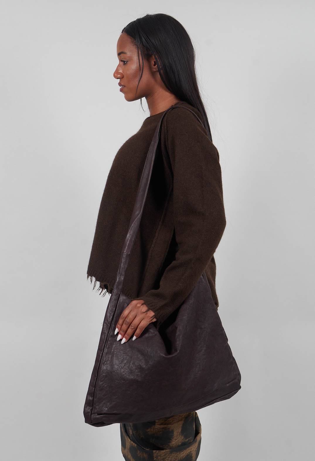 Leather Messenger Bag in Umbra  - 1482507