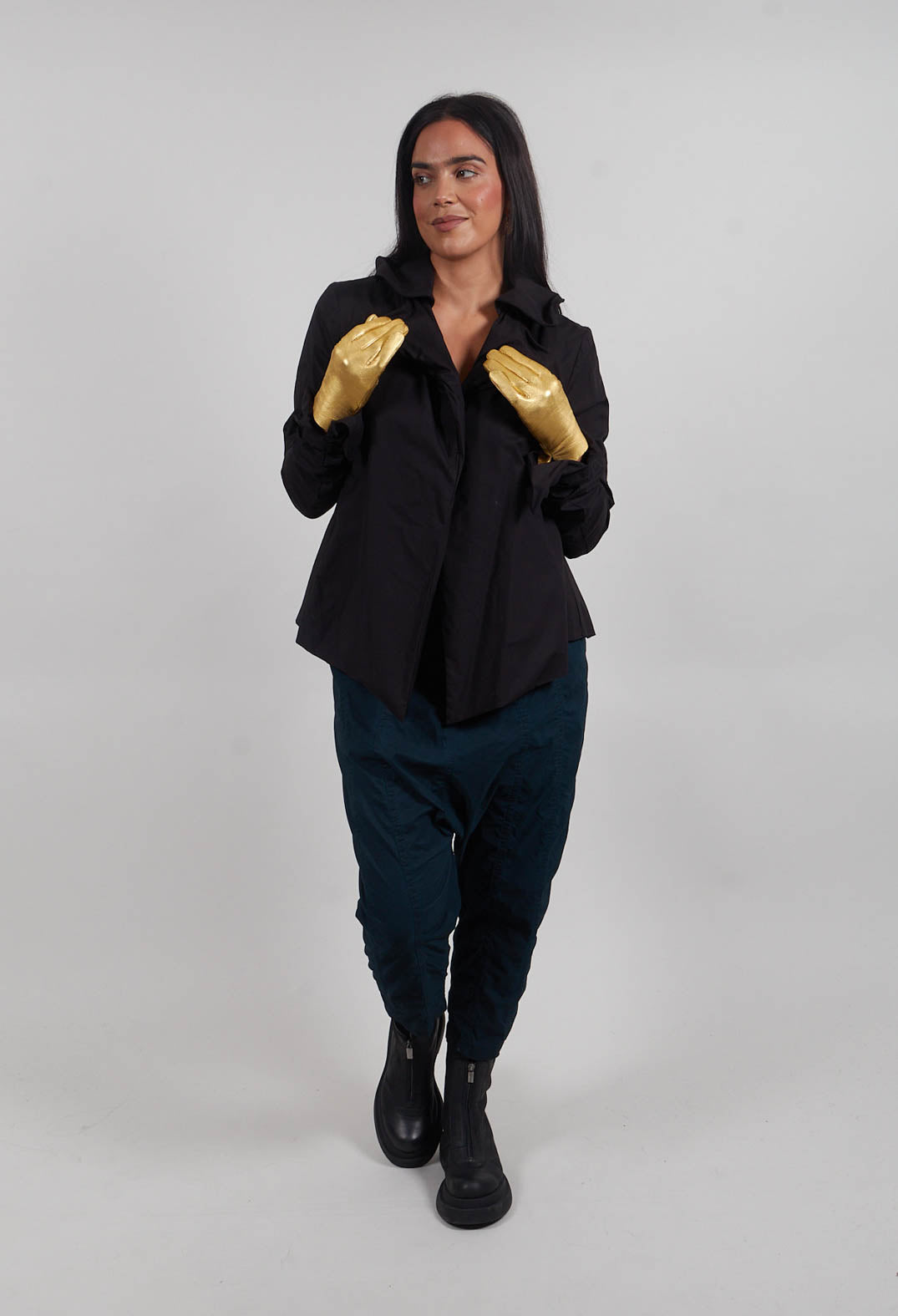 Leather Gloves in Gold  - 1802002