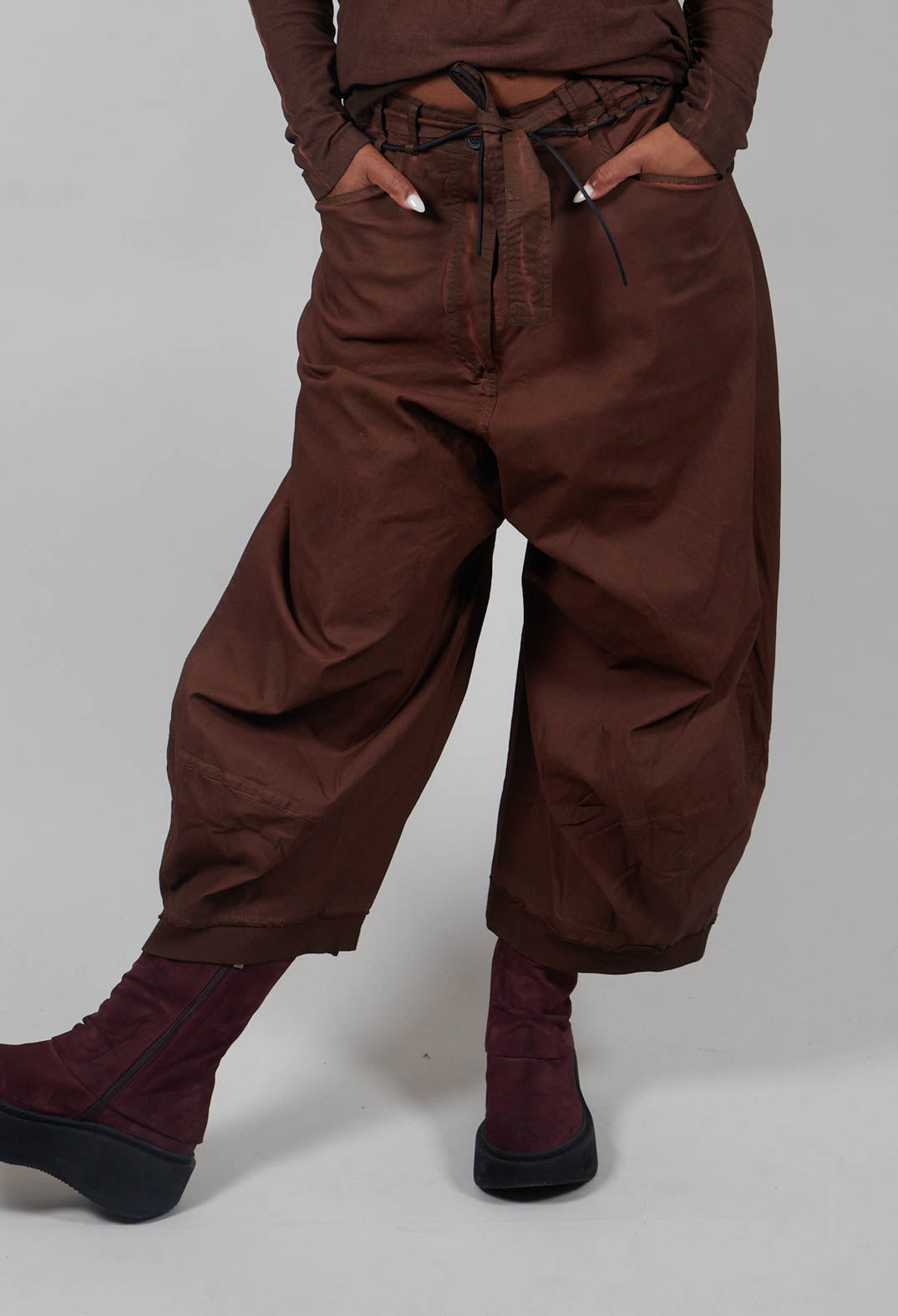Coated Trousers in Henna Cloud  - 2600103