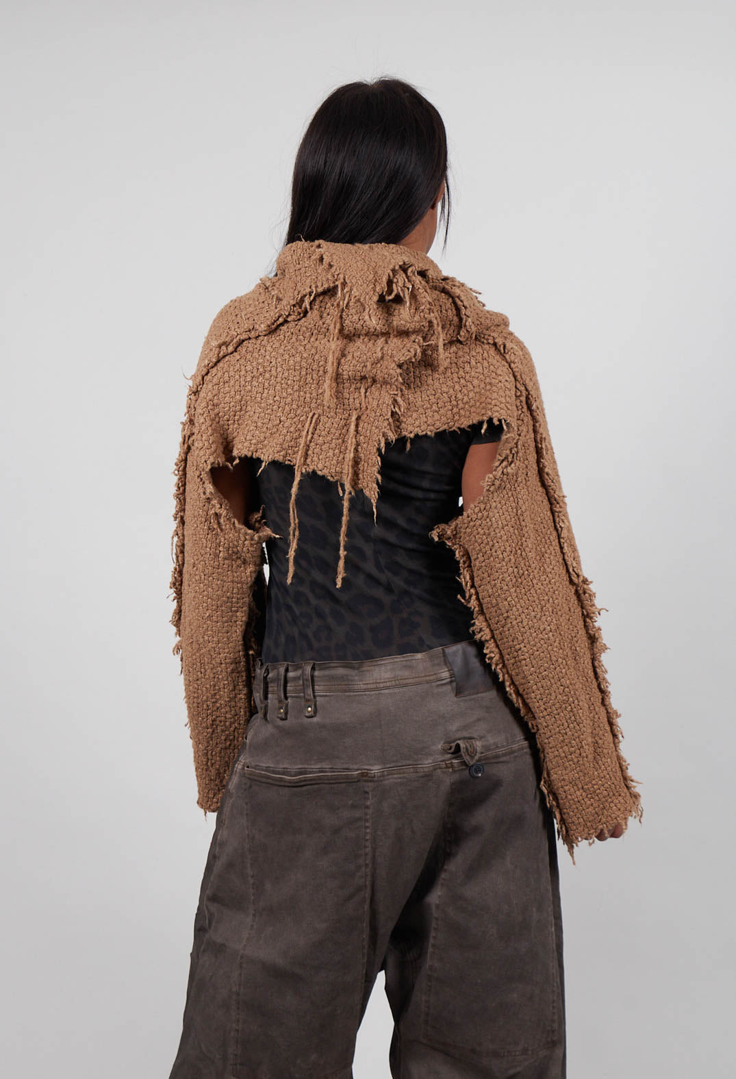 Cropped Long Sleeve Jumper in Dakar  - 2620703