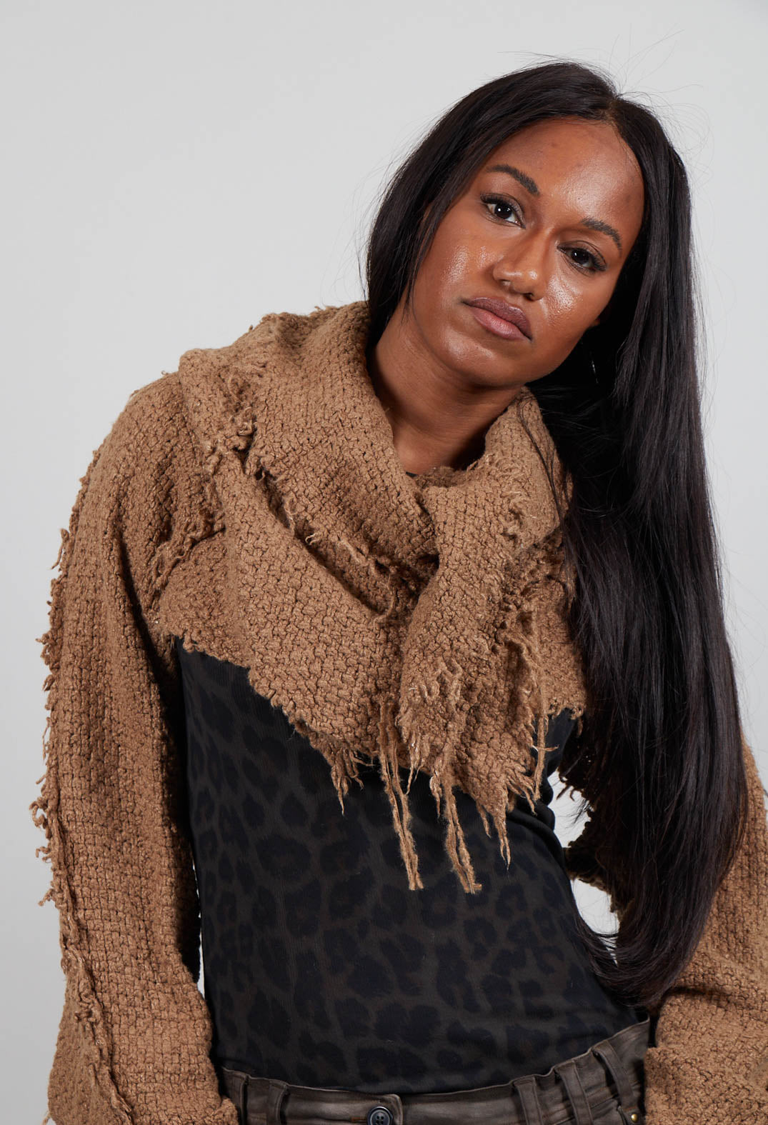 Cropped Long Sleeve Jumper in Dakar  - 2620703