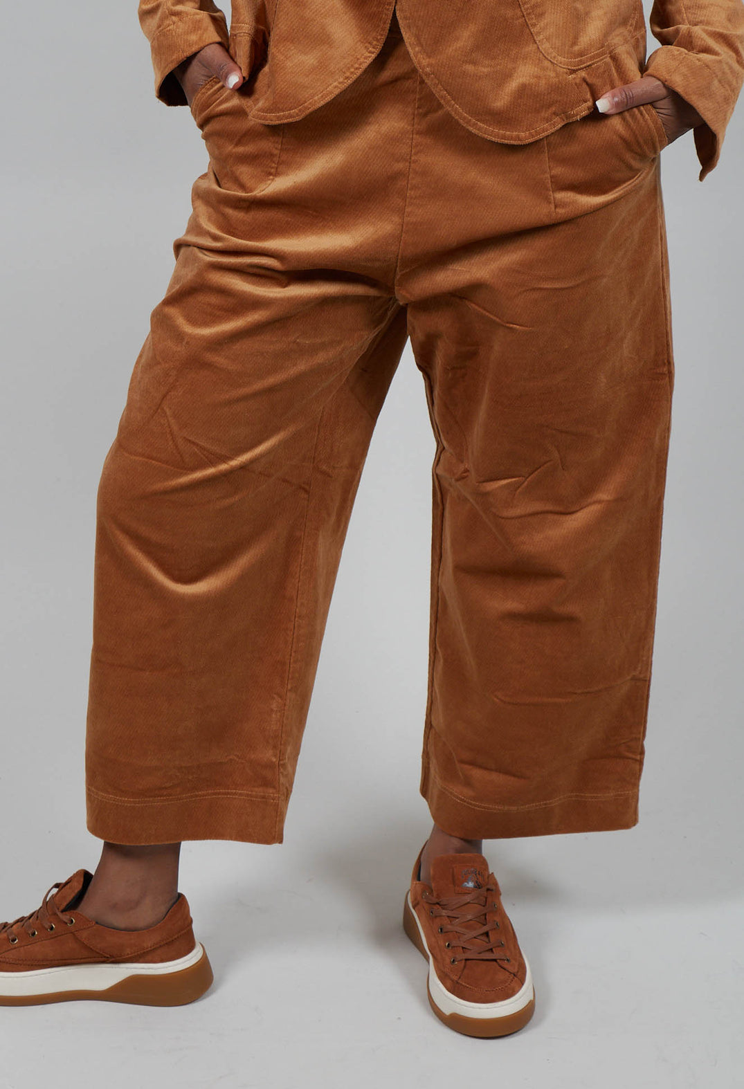 Wide Leg Trousers in Bronze  - 3230113