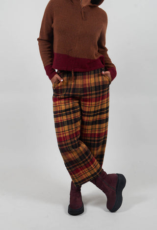Straight Leg Trousers in Lava Check - 3280104