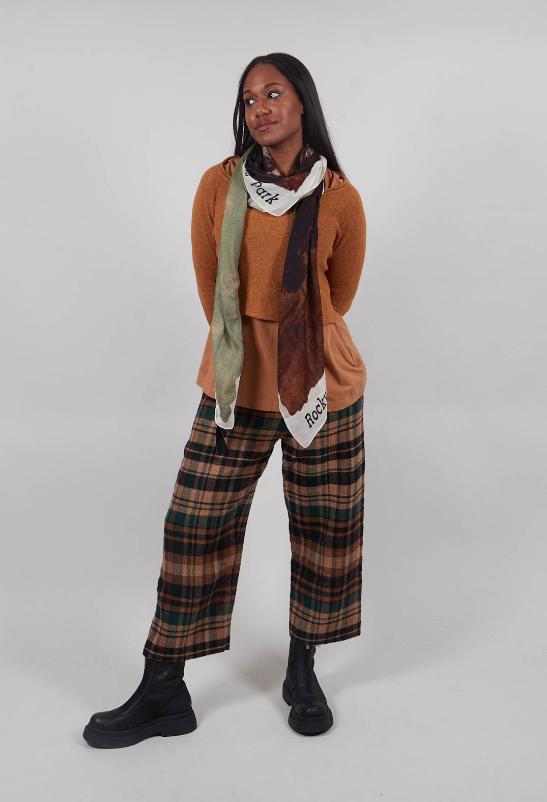 Lightweight Scarf in Mountain Print - 3361403