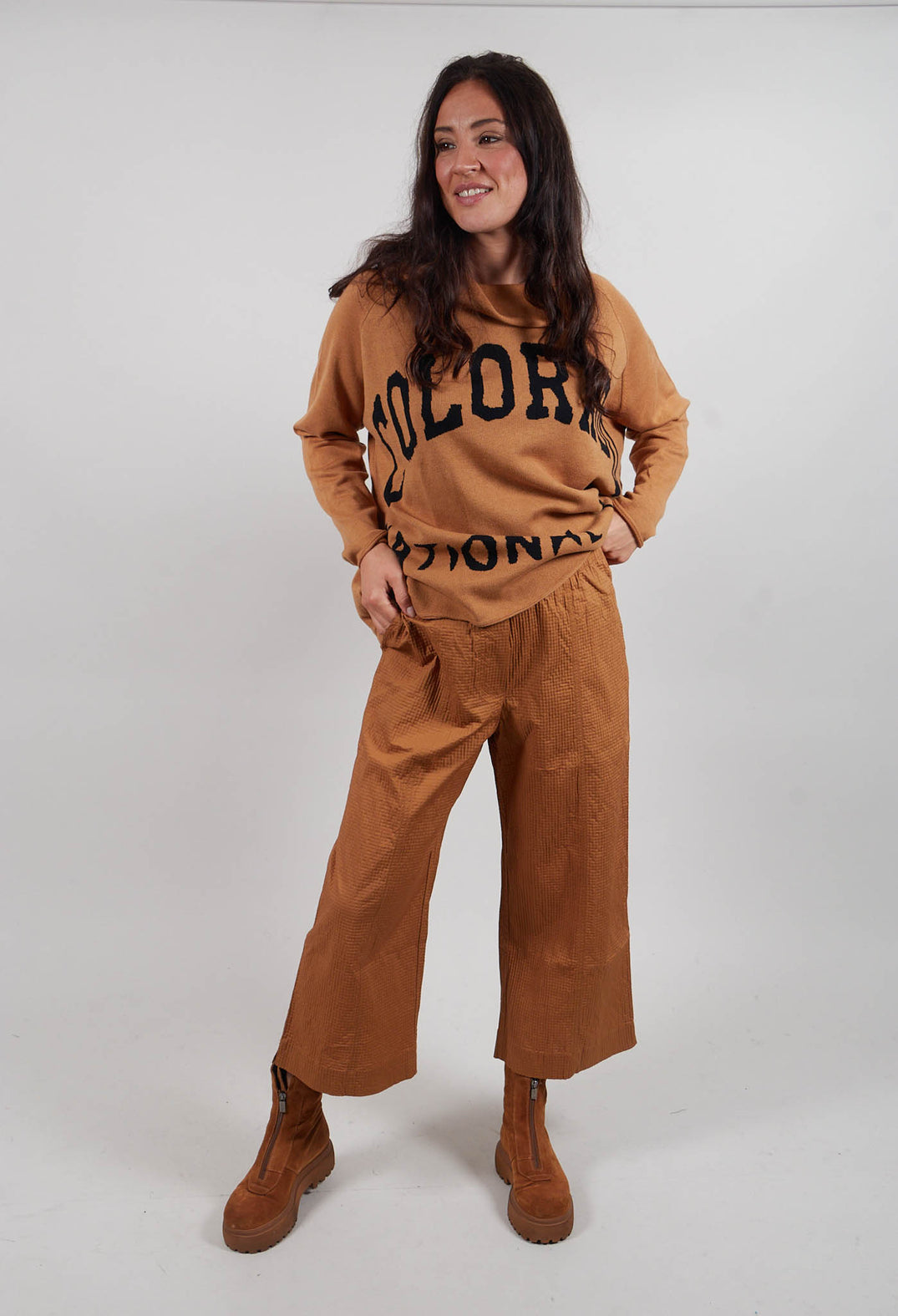 Cropped Wide Leg Trousers in Bronze - 3420105