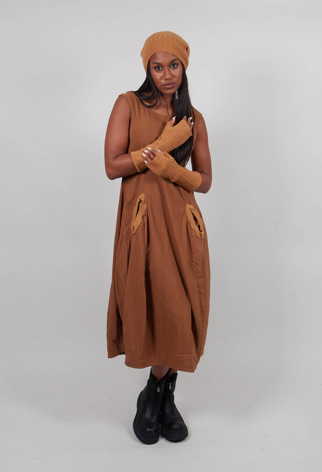 Ribbed Fingerless Gloves in Bronze  - 3453105
