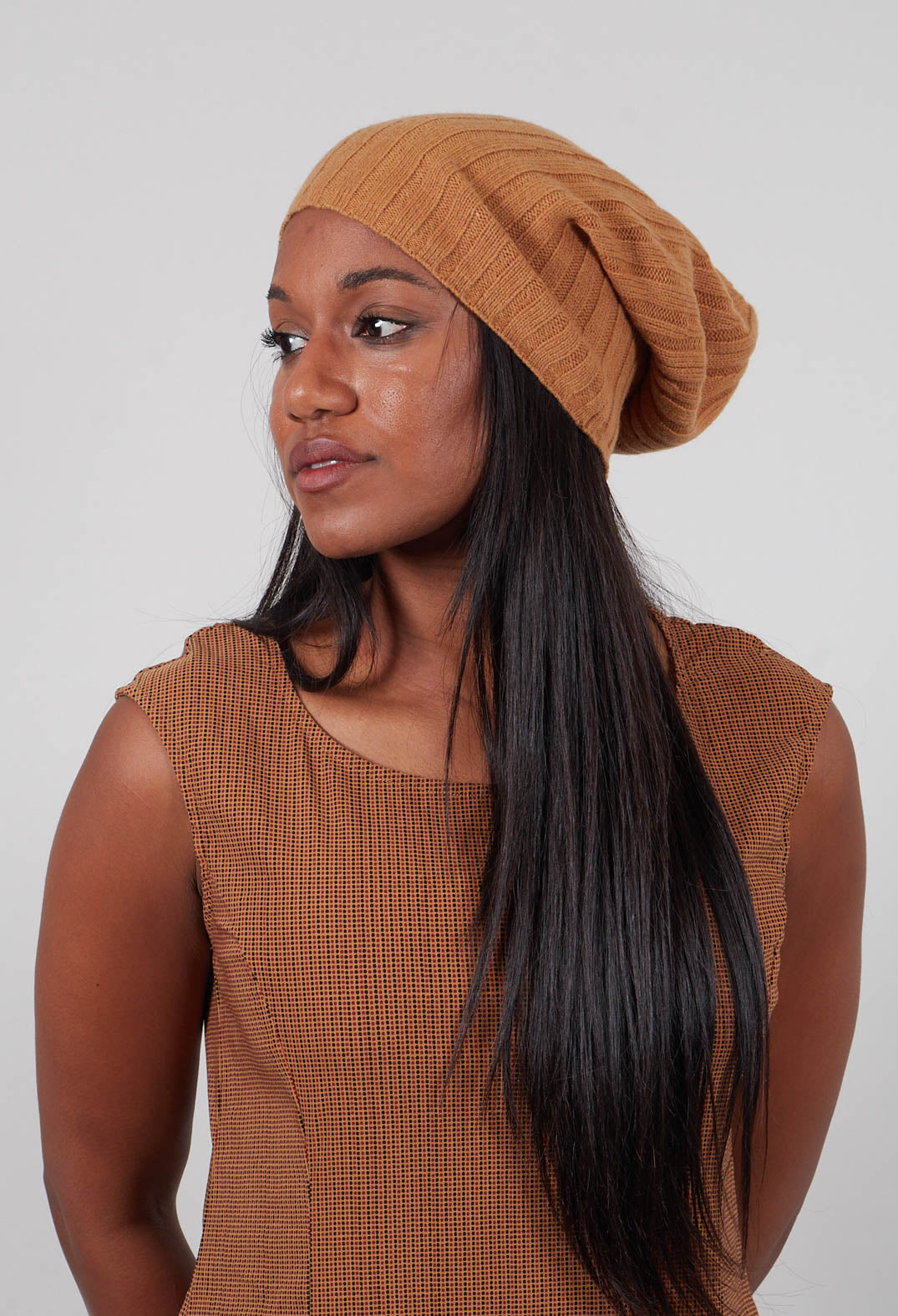 Ribbed Hat in Bronze  - 3454606