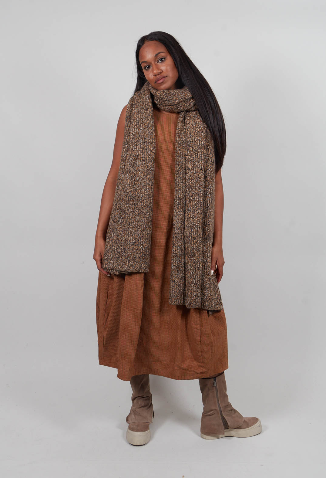 Oversized Knitted Scarf in Bronze Melange  - 3467706