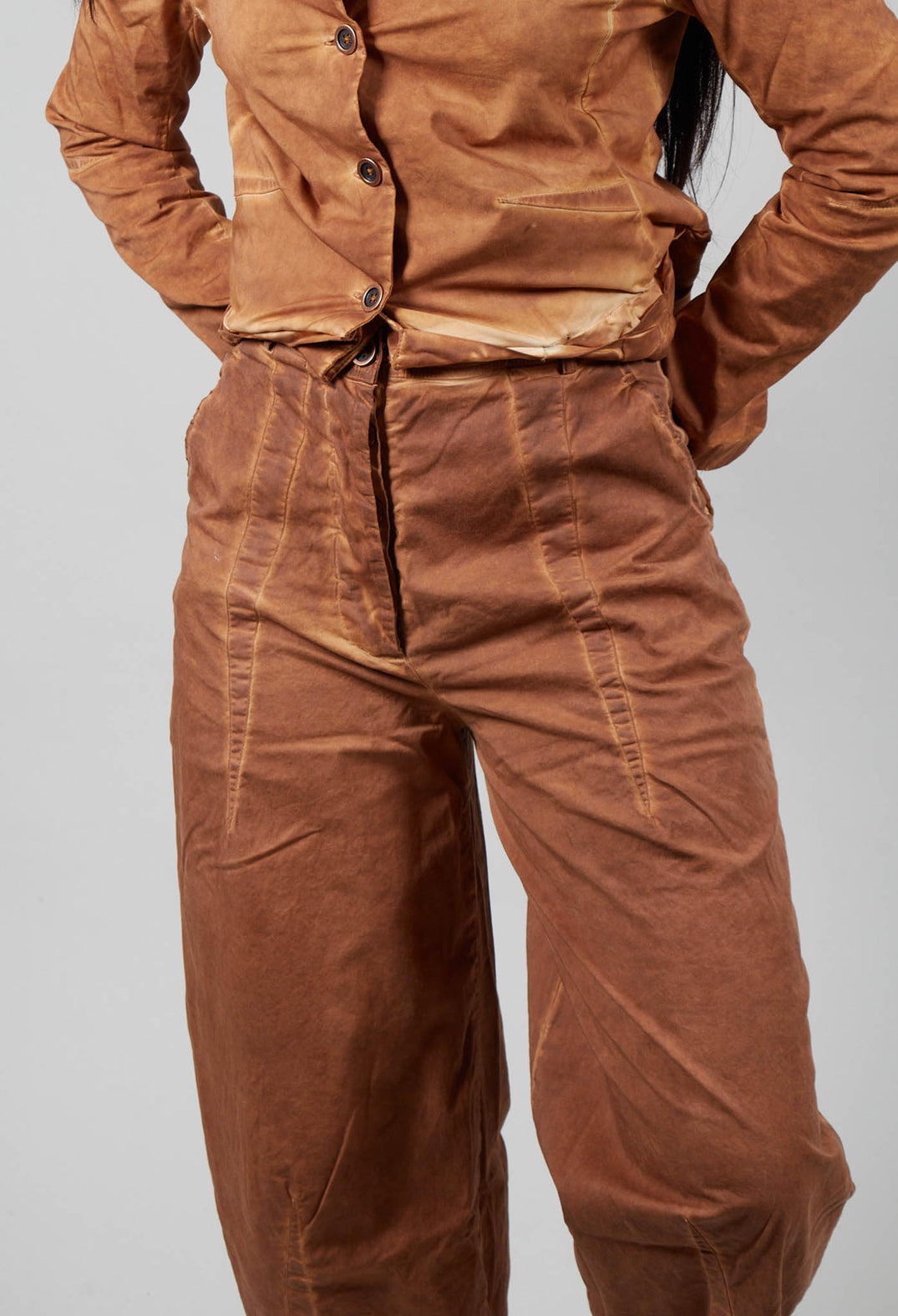 Barrel Leg Trousers in Bronze Cloud - 3500111