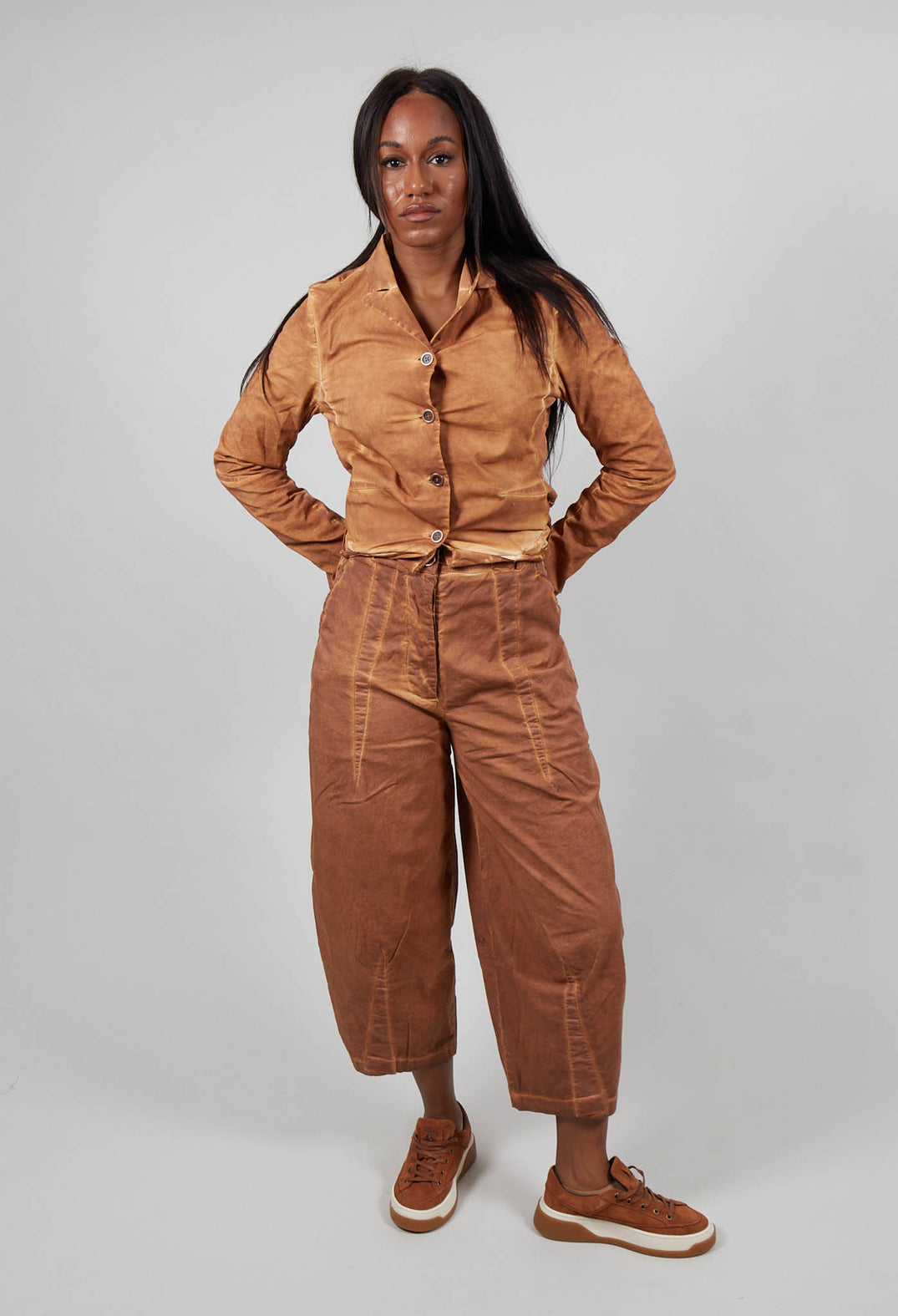 Barrel Leg Trousers in Bronze Cloud - 3500111