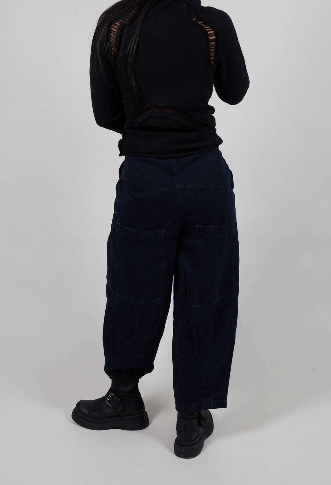 Barrel Leg Jeans in Black Cloud  - 3560101