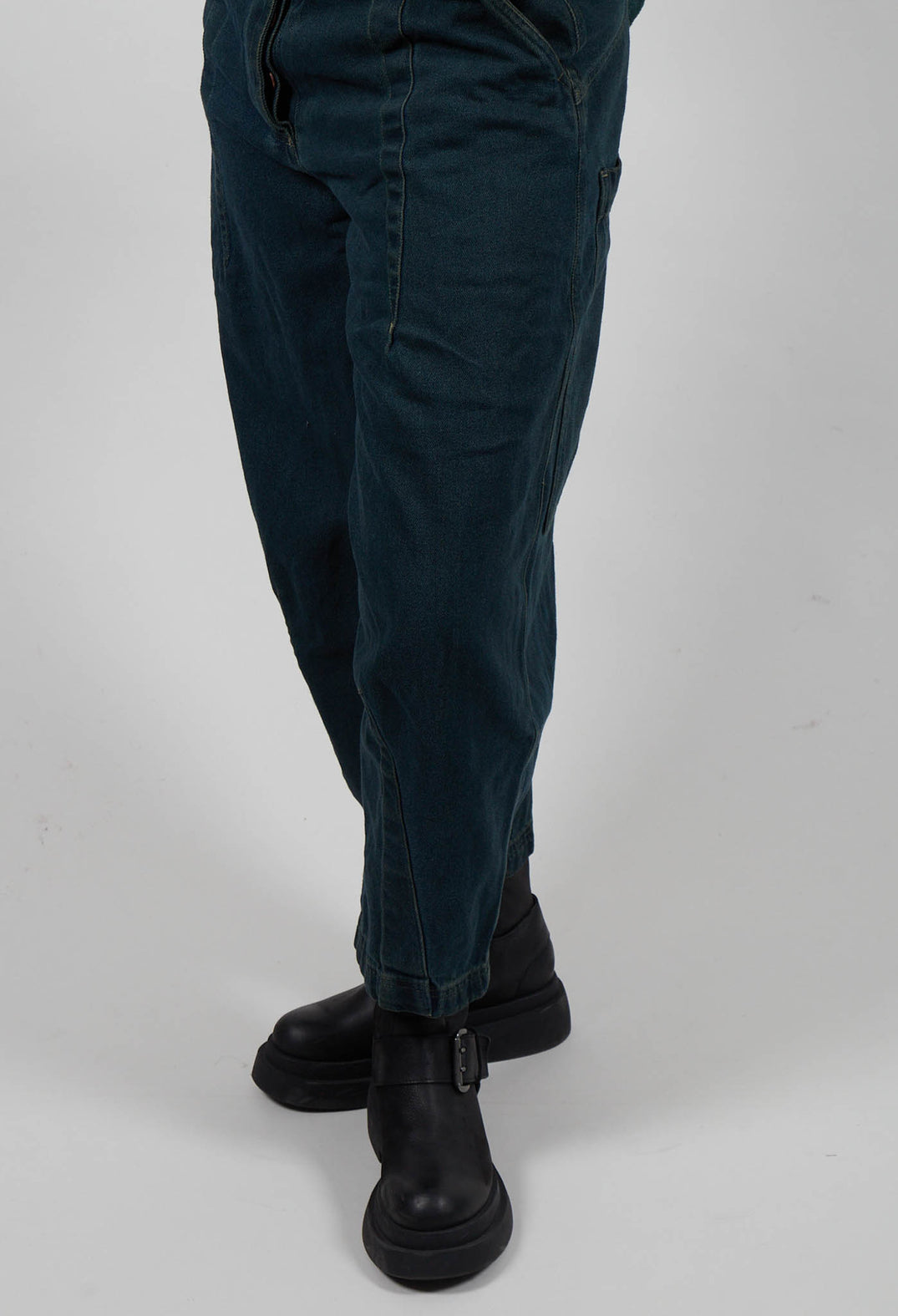 Barrel Leg Jeans in Forest Cloud  - 3560101