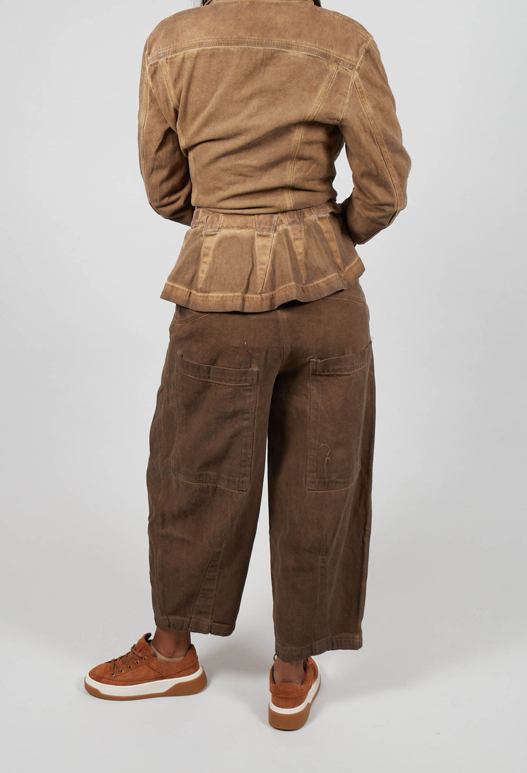 Barrel Leg Jeans in Bronze Cloud  - 3560101