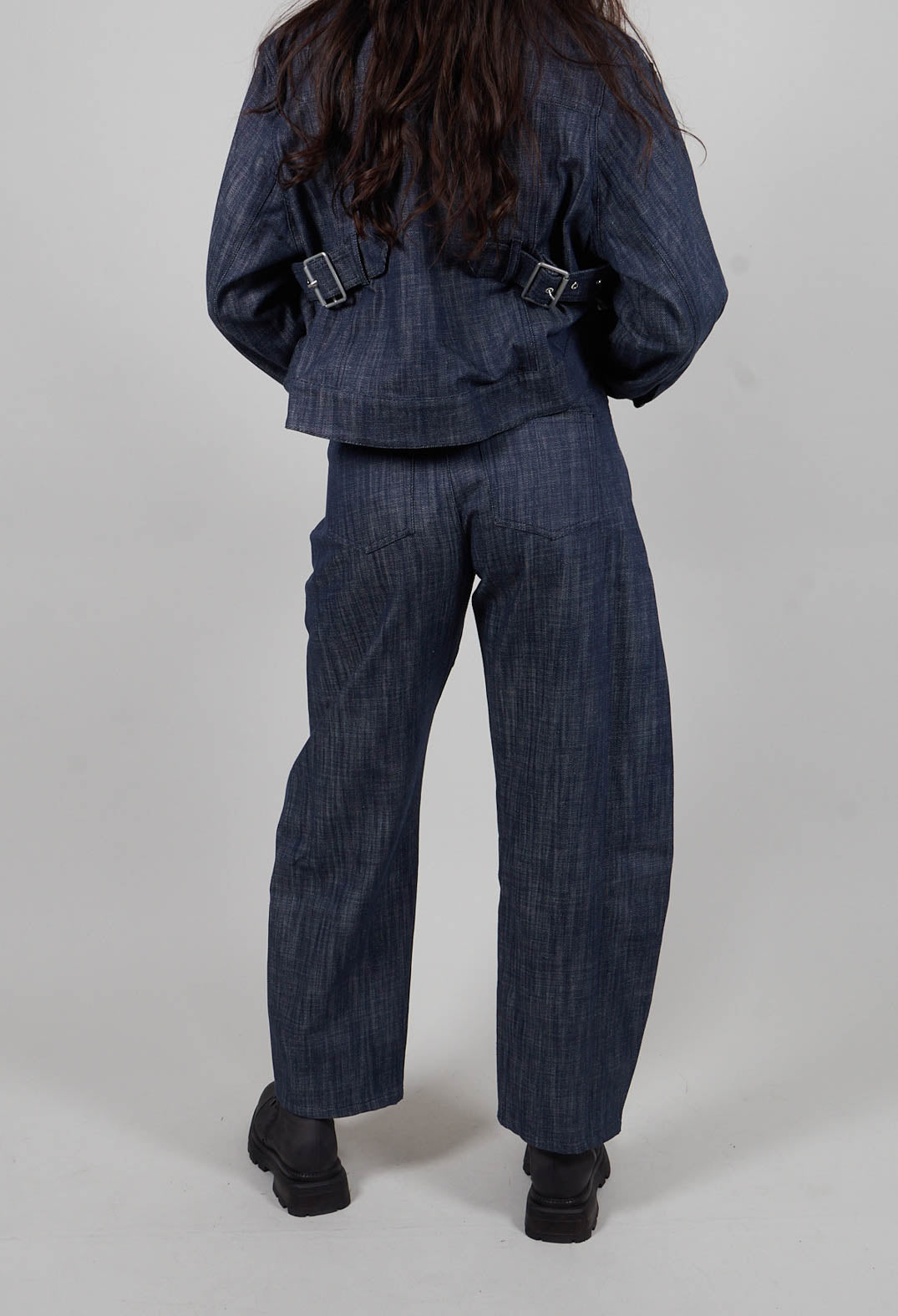 Barrel Jeans in Blu Grafite