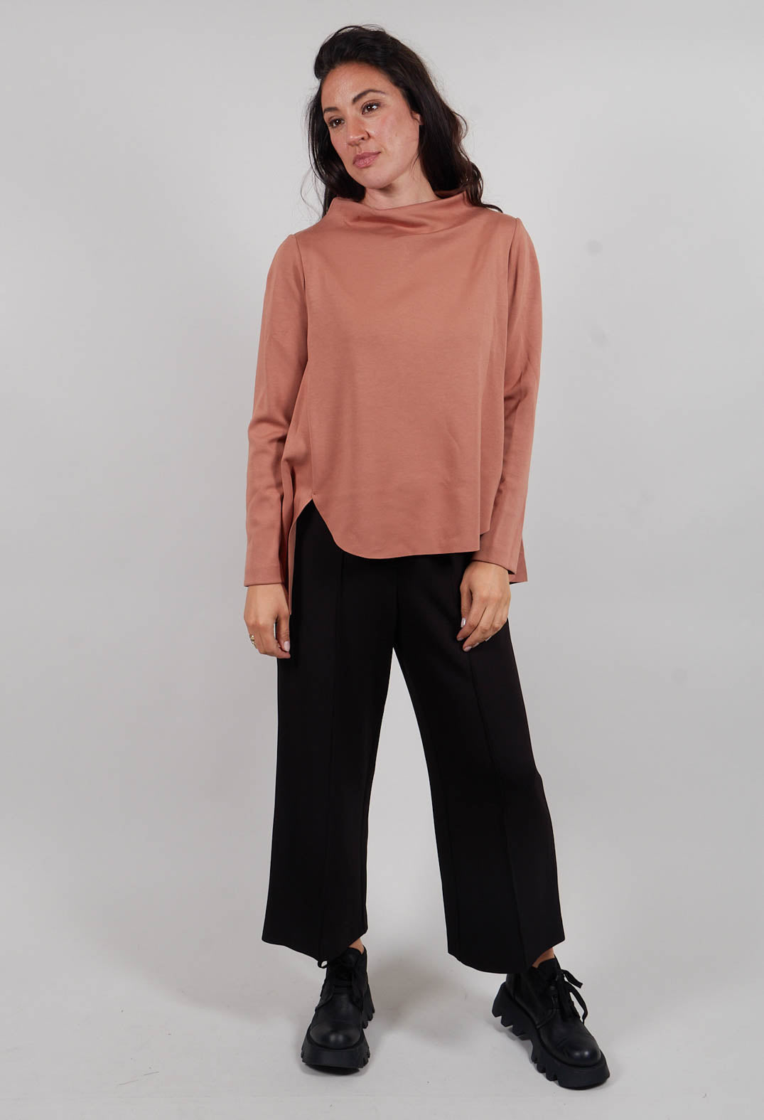 High Low Hem Top in Phard