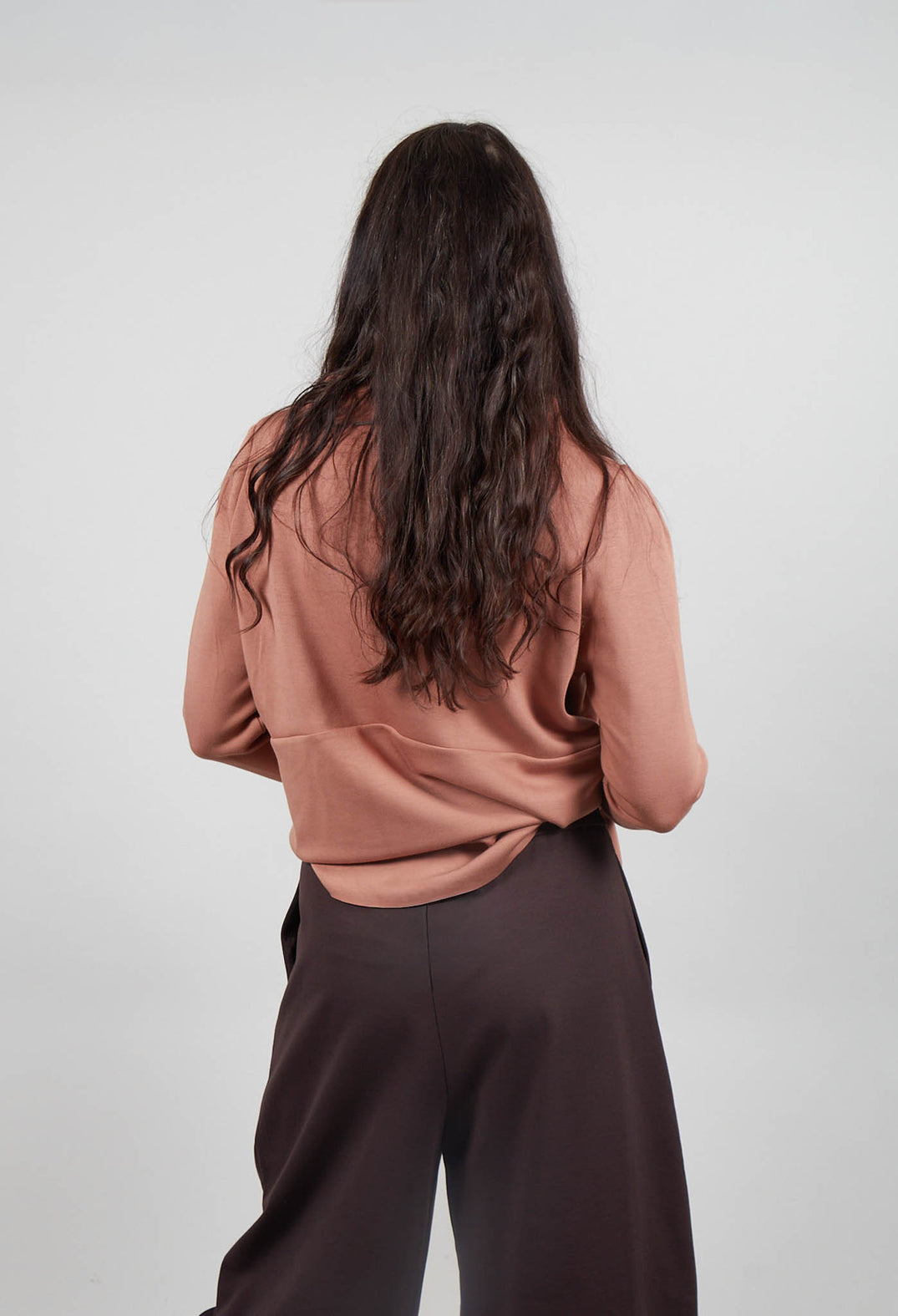 High Low Hem Top in Phard