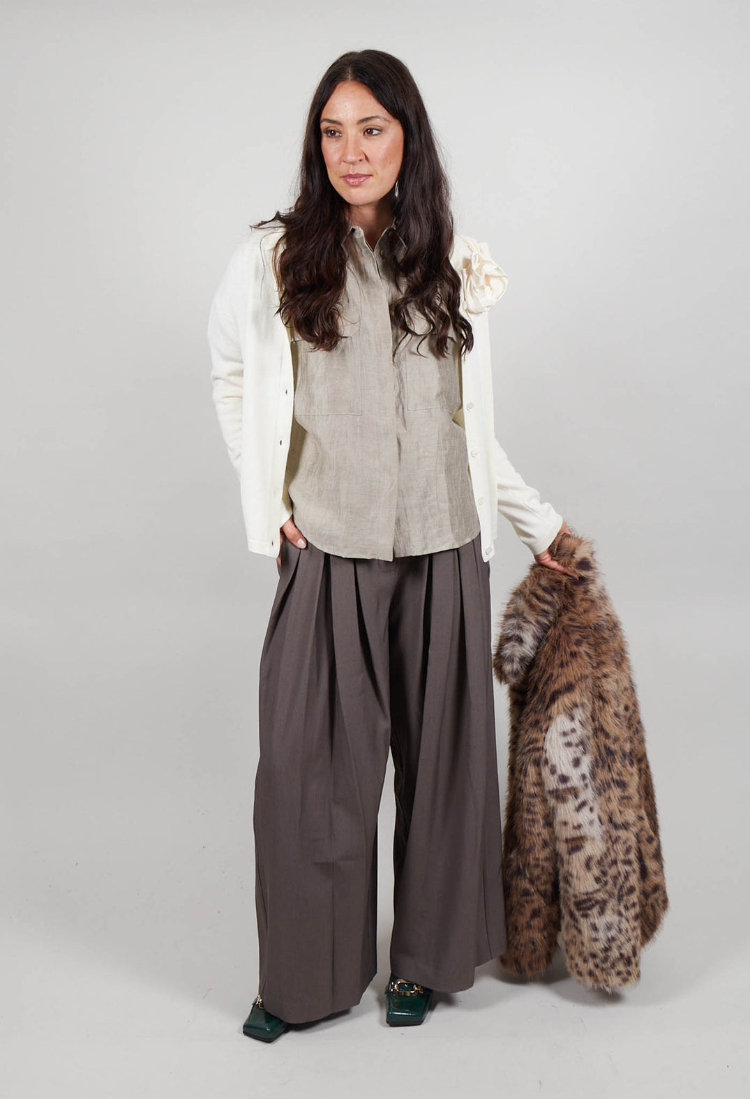 Wide Leg Tailored Trousers in Fango
