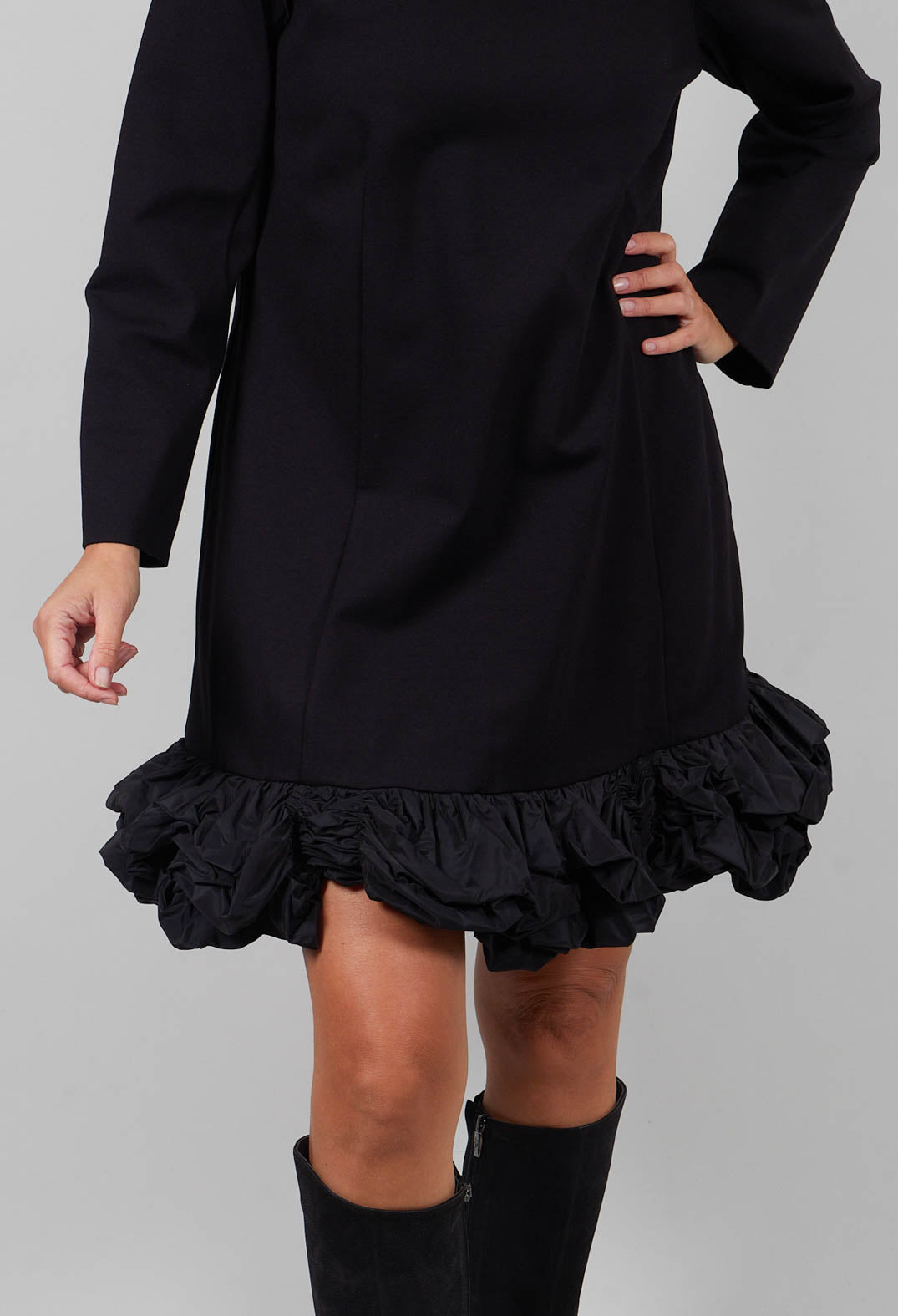 Ruffle Hem Dress in Nero