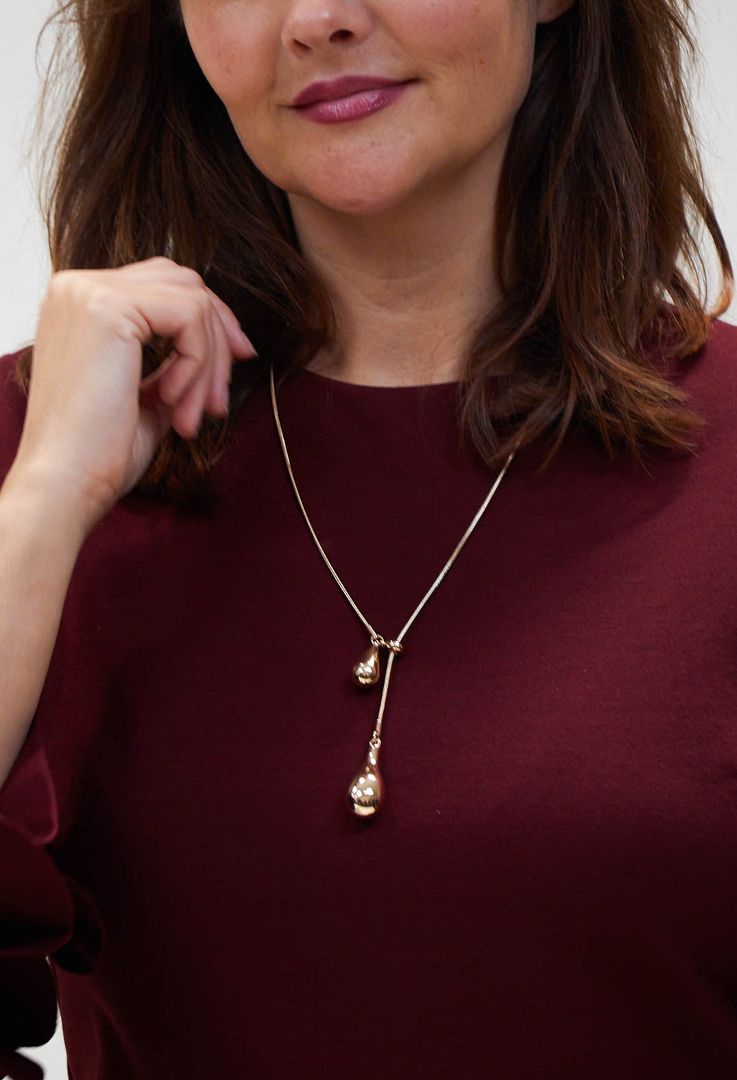 Droplet Necklace in Oro Gold
