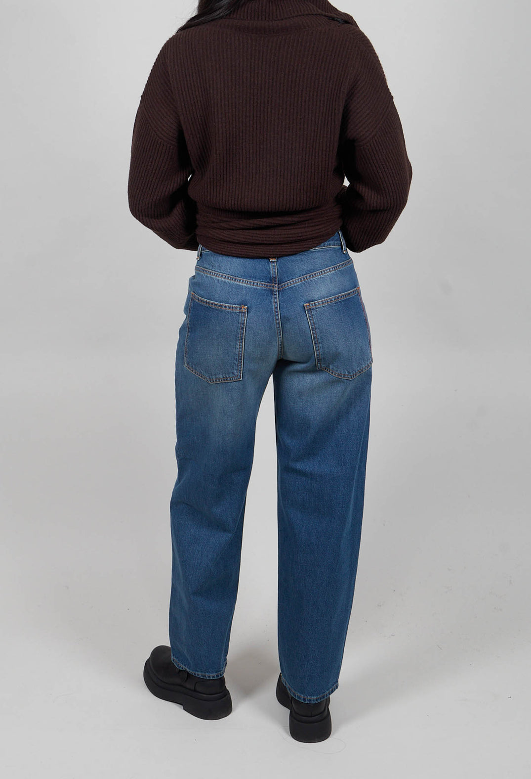 Sheldon Jeans in Light Stonewash