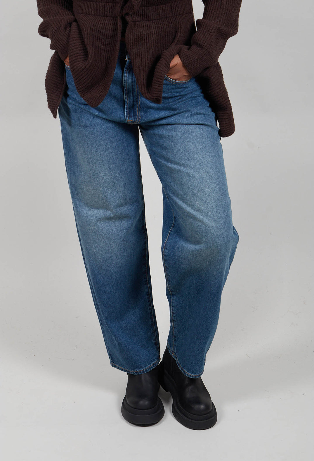 Sheldon Jeans in Light Stonewash