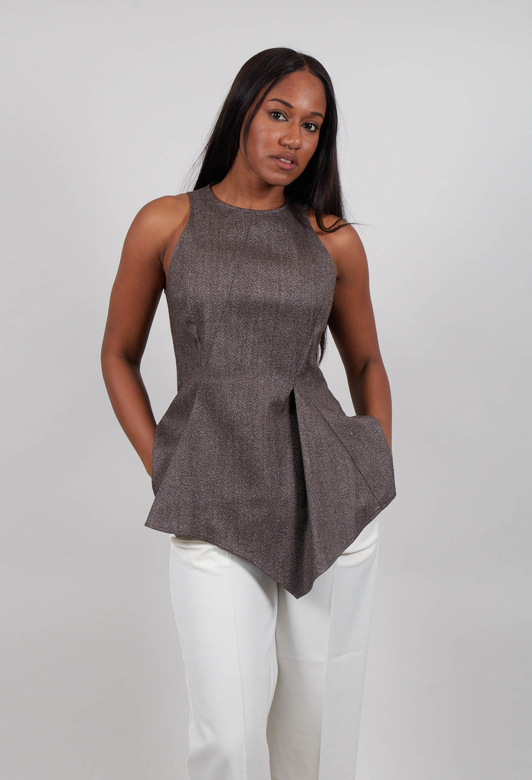 Edwina Top in Sale Pepe Espresso