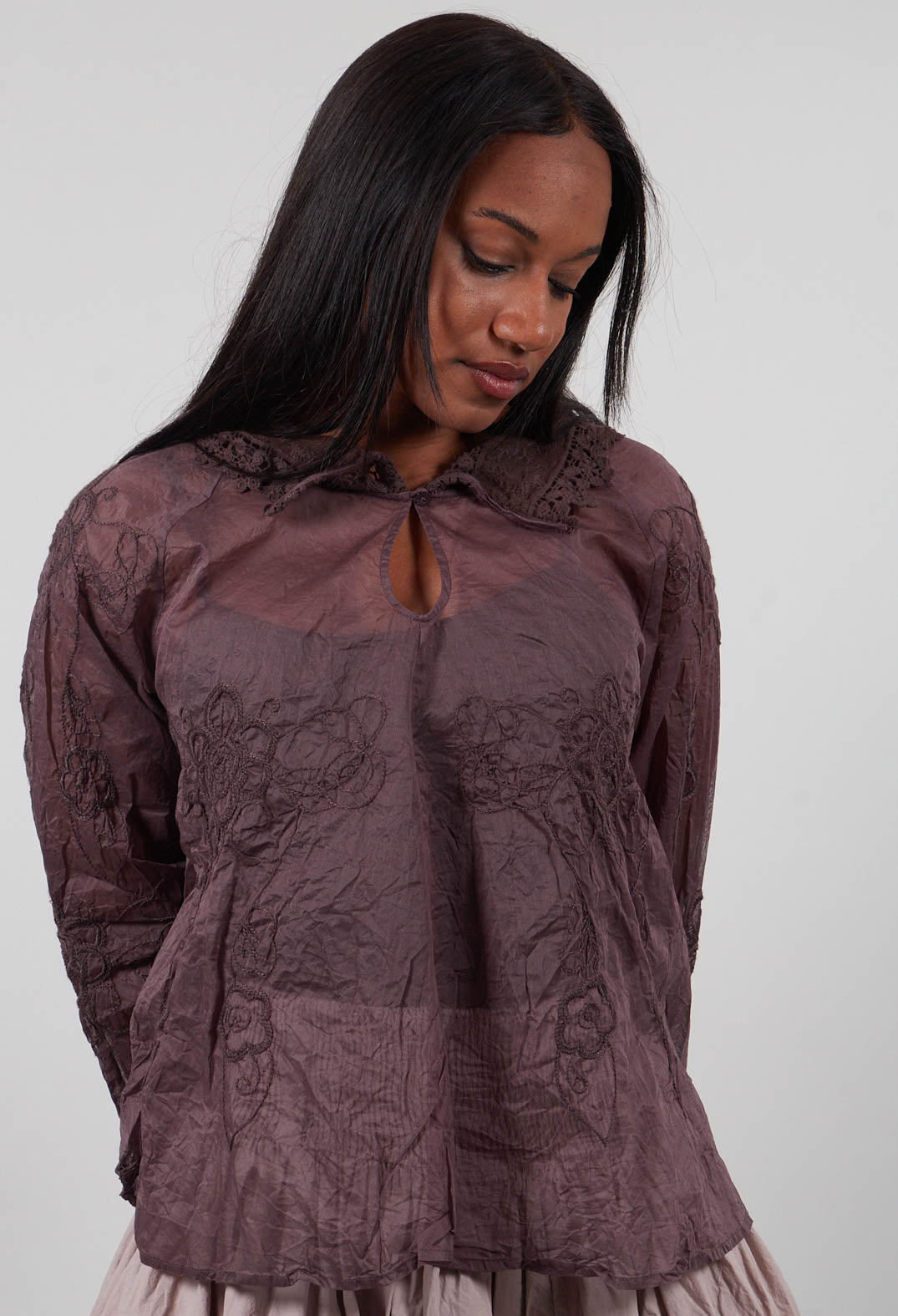 Rosa Blouse in Raisin