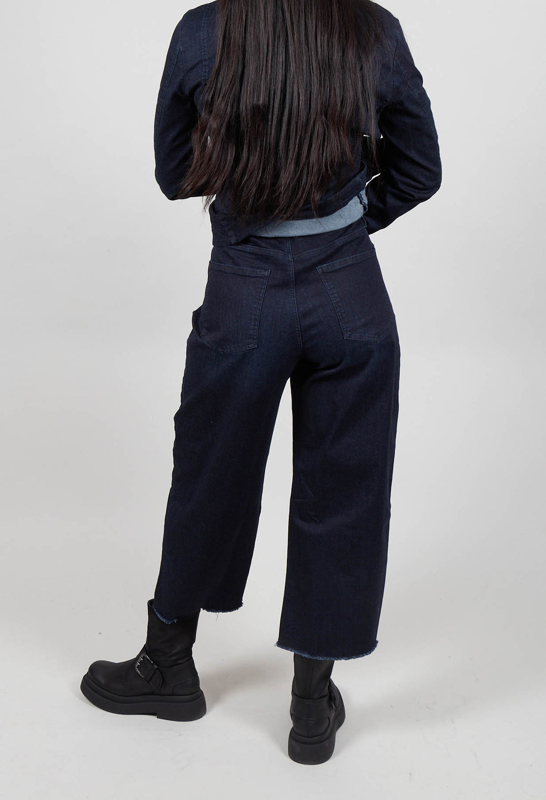 Ocean Crop Jeans in Dark Blue