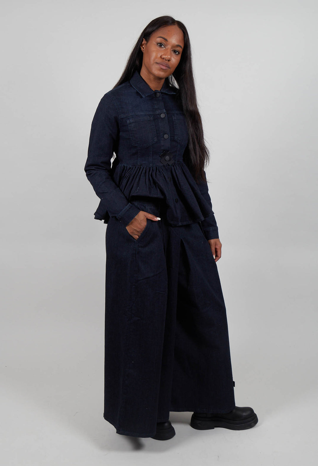 High Horizon Denim Trousers in Dark Blue