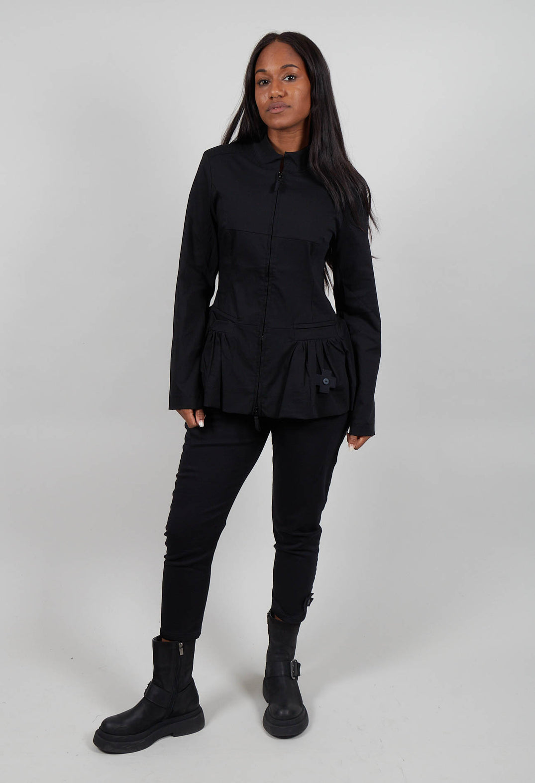 Delicate Blazer in Black