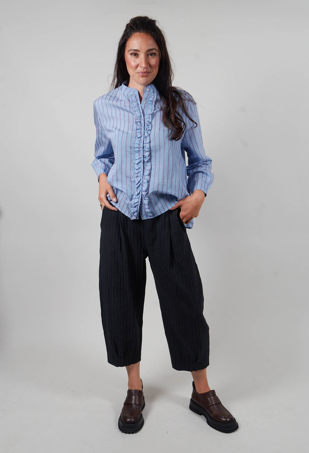 Bianco B Trousers in Grigio