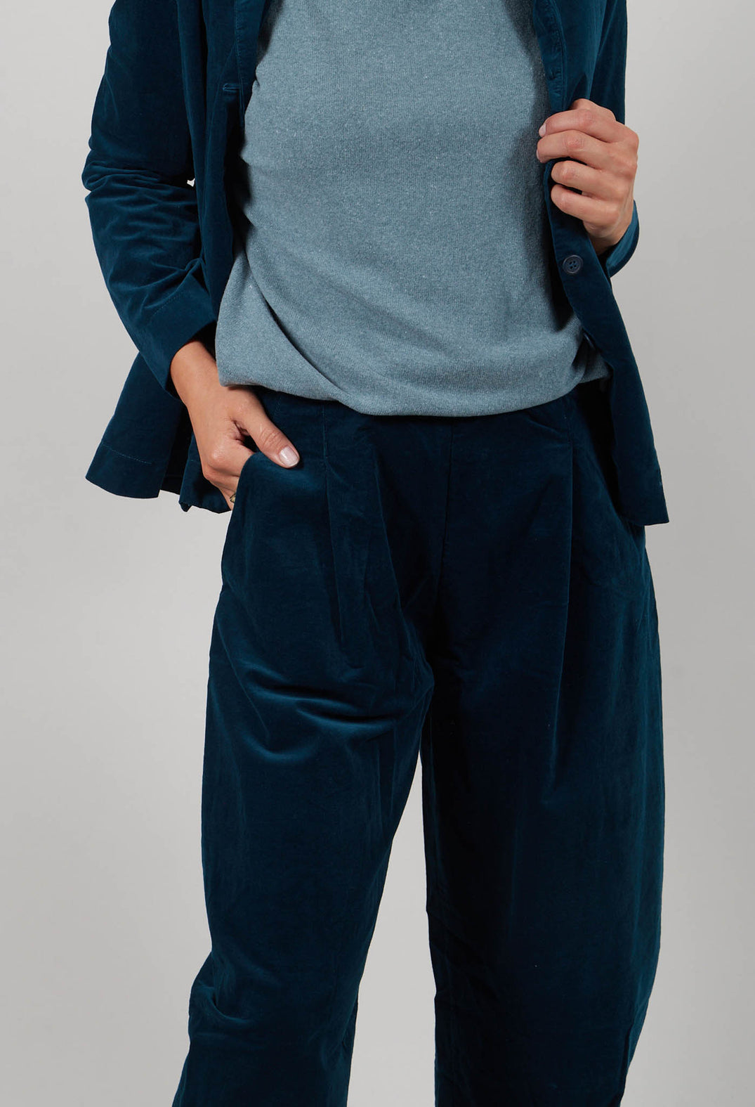 Bianco V Trousers in Atlantic