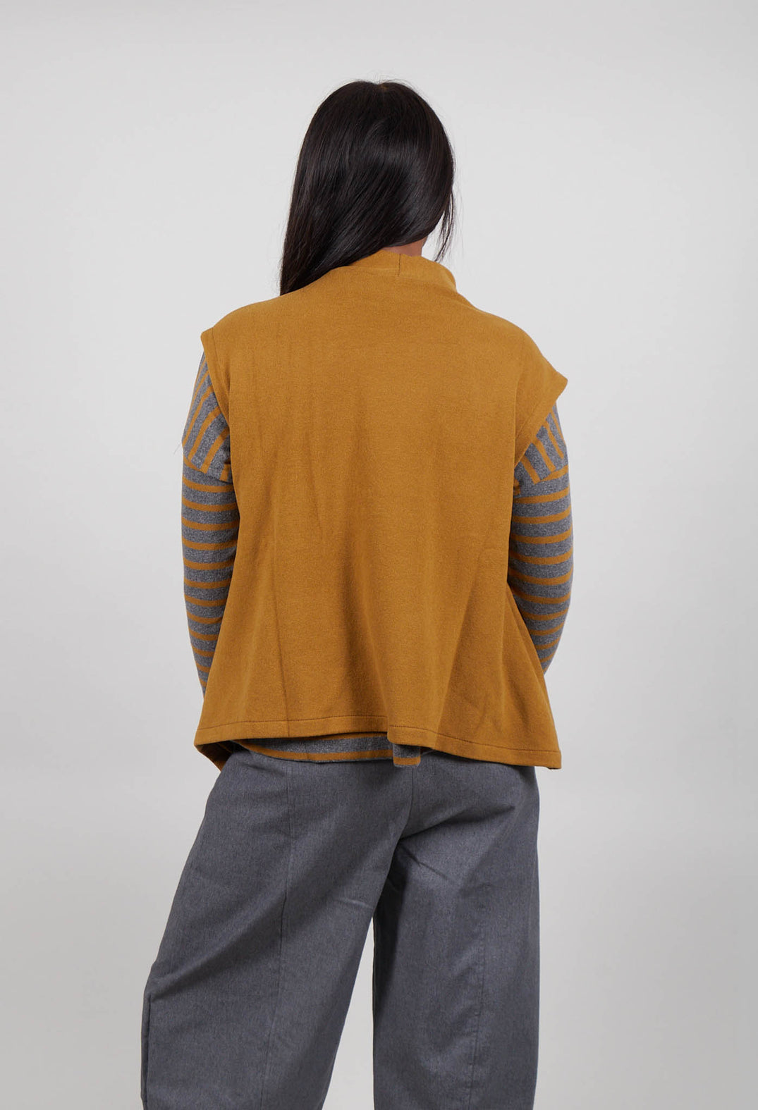 Elva Gilet in Caramello