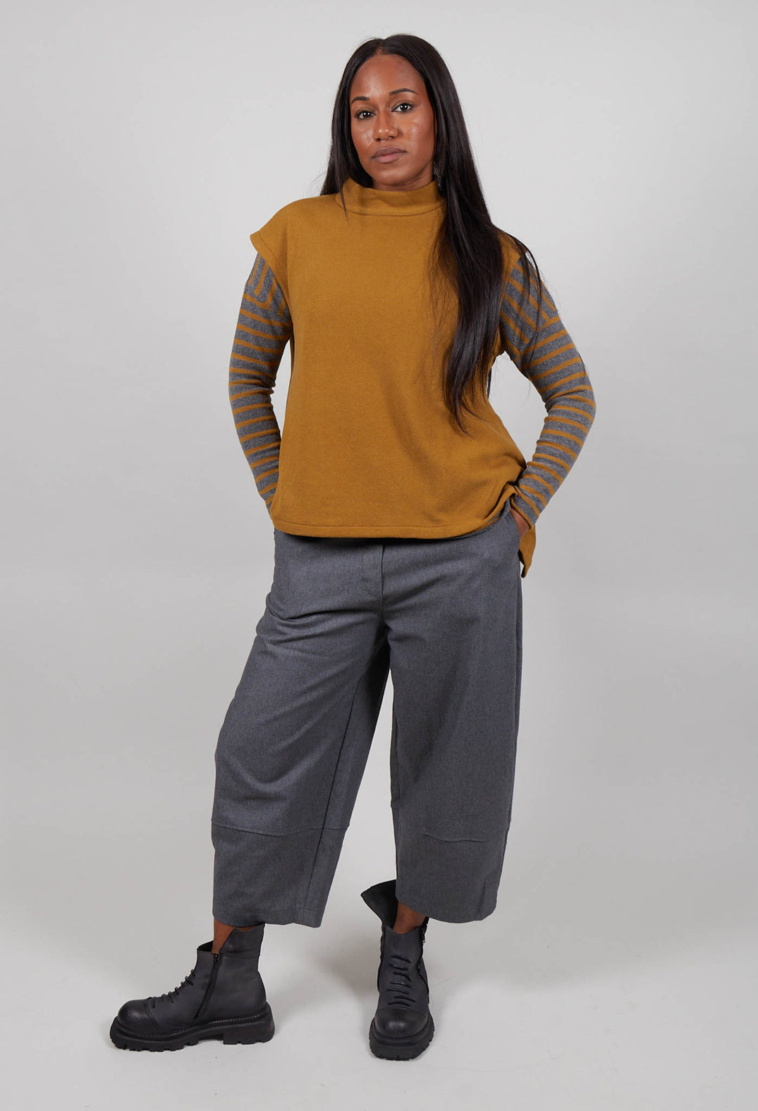 Elva Gilet in Caramello