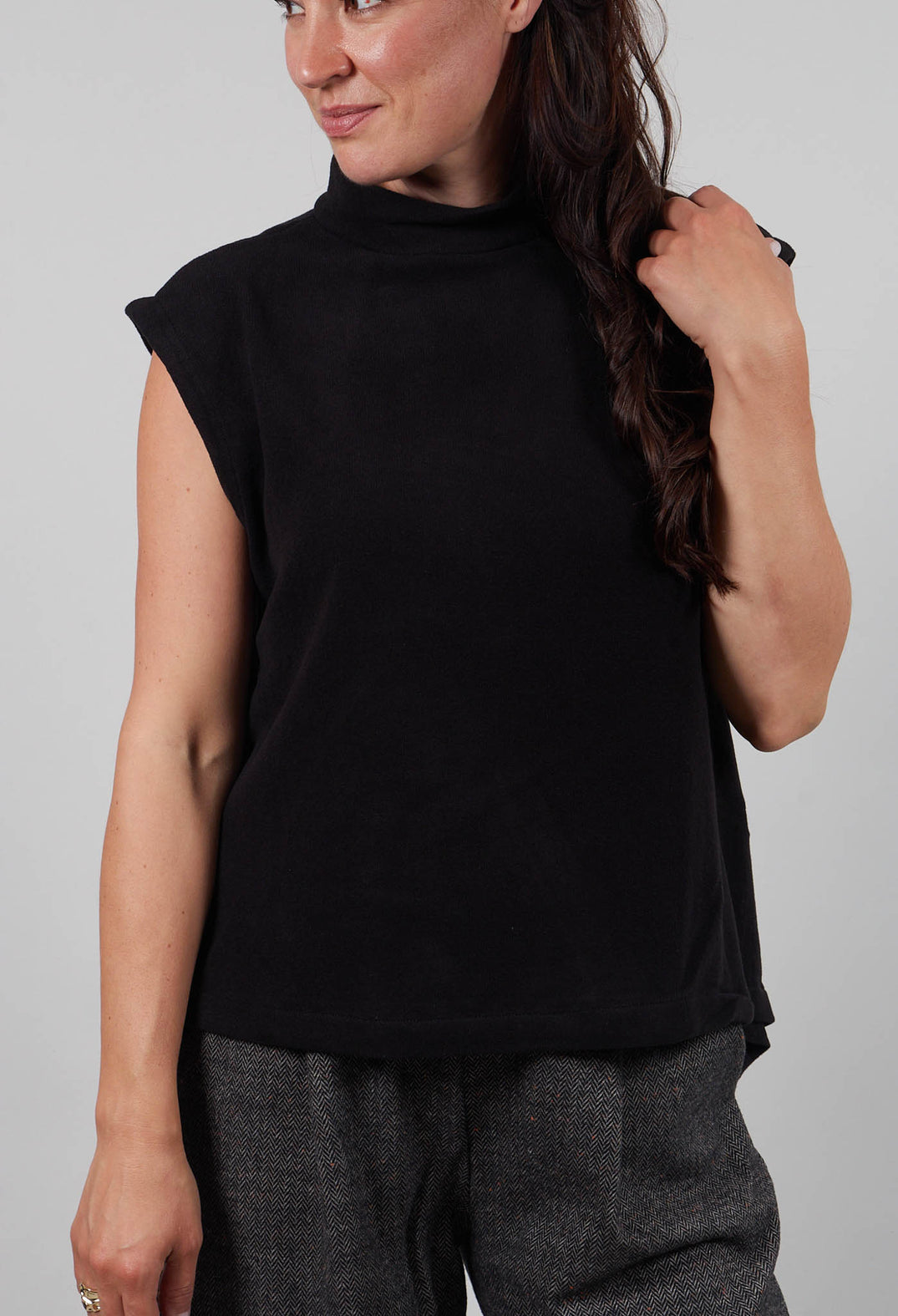Elva Gilet in Nero
