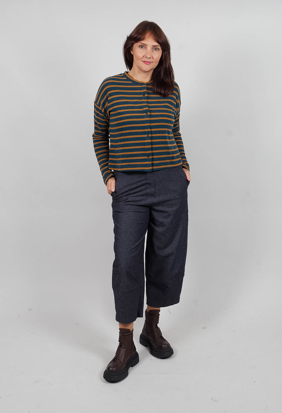 Leah R Cardigan in Caramello Wide Stripe