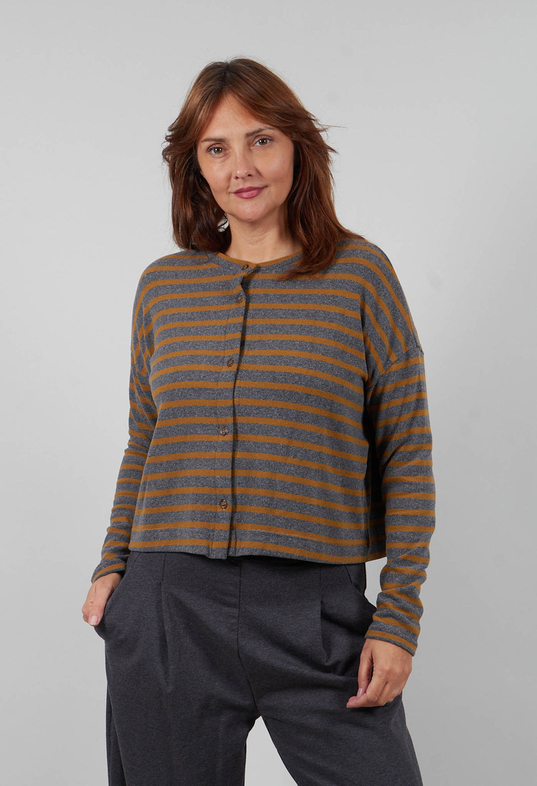 Leah R Cardigan in Grigio Wide Stripe
