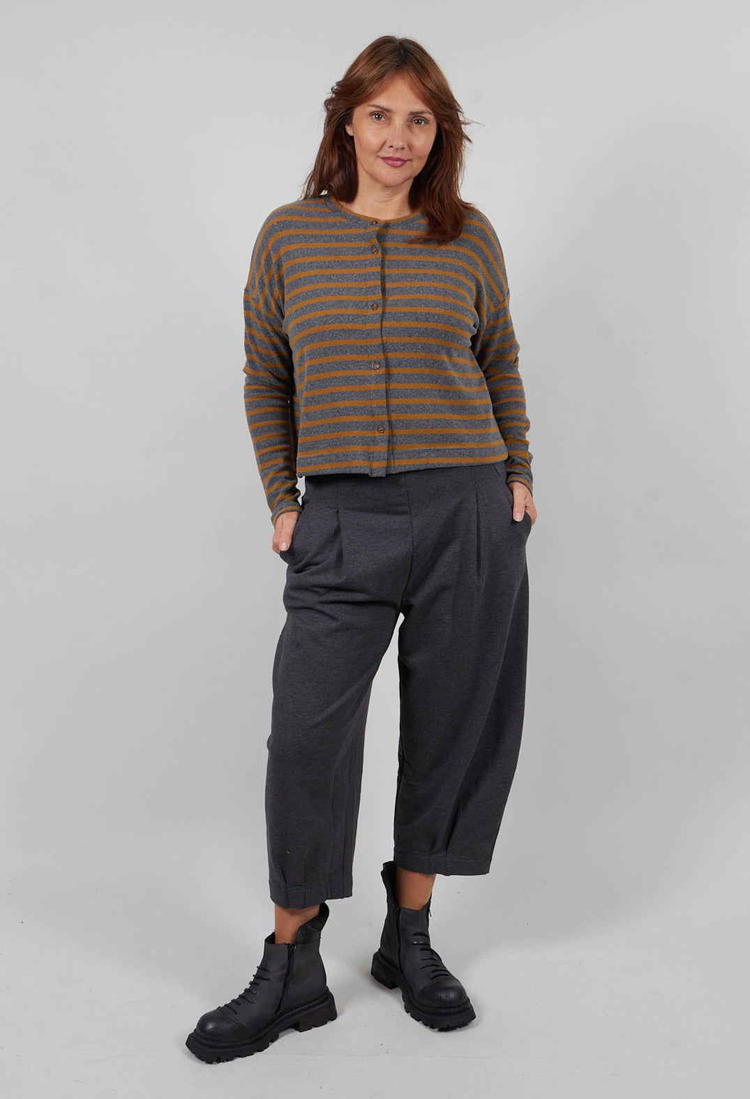 Leah R Cardigan in Grigio Wide Stripe